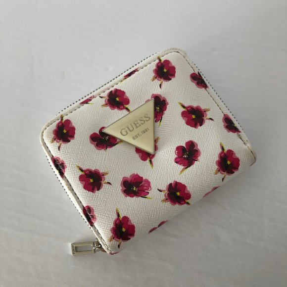 Guess Wallet - Picture 2 of 3